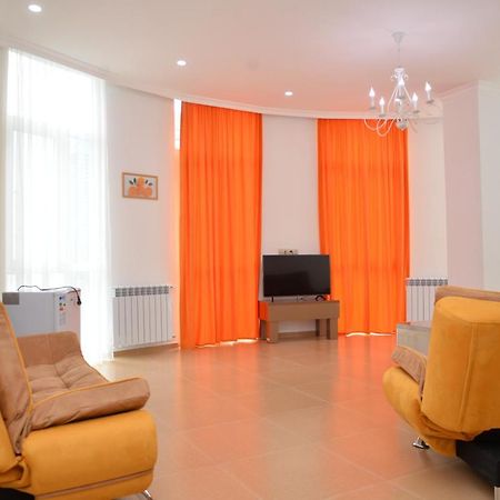 Orange Home Hotel Batumi Kültér fotó