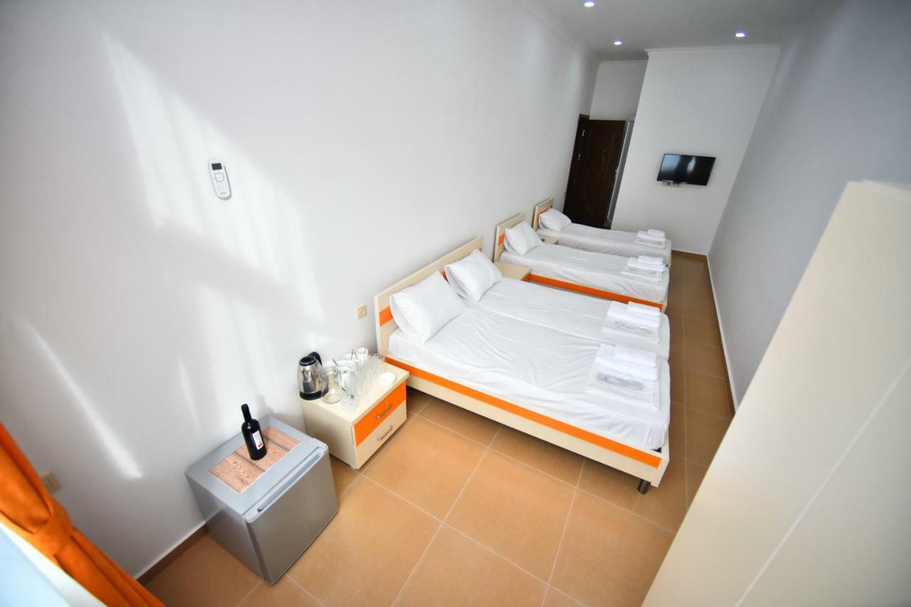 Orange Home Hotel Batumi Kültér fotó
